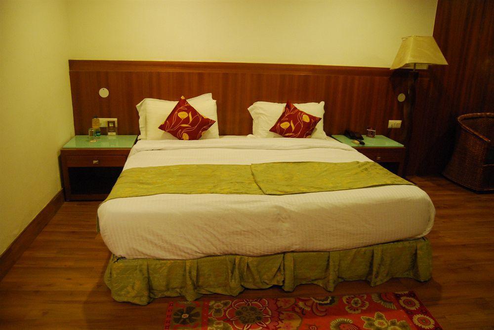 Hotel Heevan Resort Srīnagar Екстериор снимка