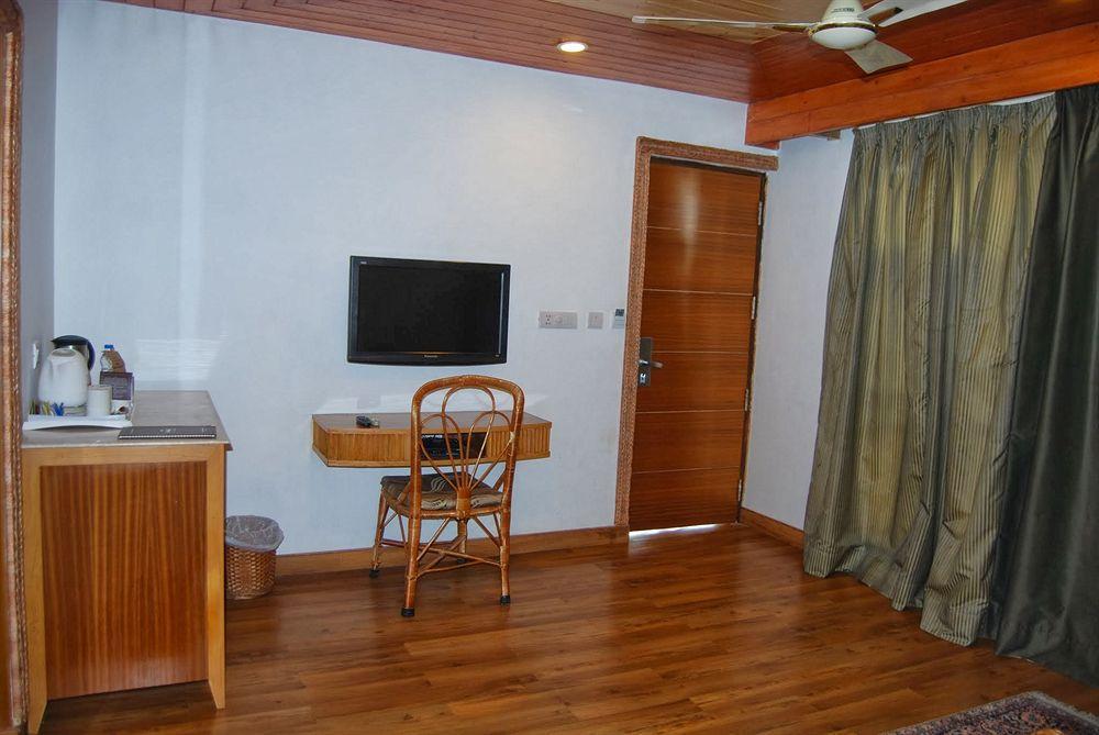 Hotel Heevan Resort Srīnagar Екстериор снимка
